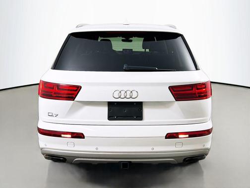 2019 Audi Q7 55 Prestige