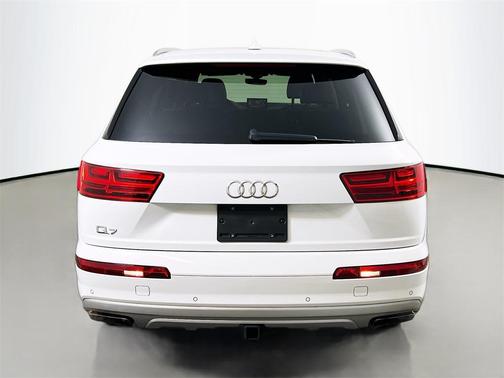 2019 Audi Q7 55 Prestige