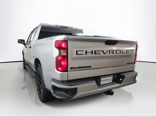 Silver Ice Metallic 2022 Chevrolet Silverado 1500 Custom