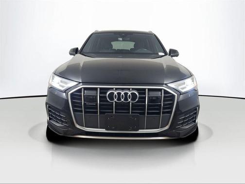 2023 Audi Q7 45 Premium