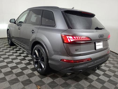 2026 Audi Q7 55 Premium Plus
