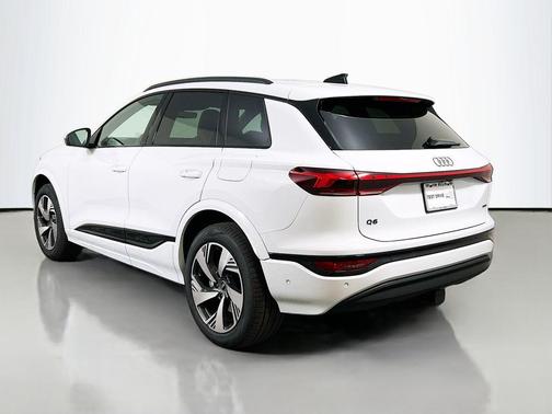 2025 Audi Q6 e-tron Premium Plus quattro