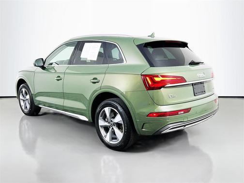 2024 Audi Q5 40 Premium Plus