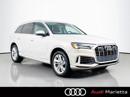 2024 Audi Q7 55 Premium Plus