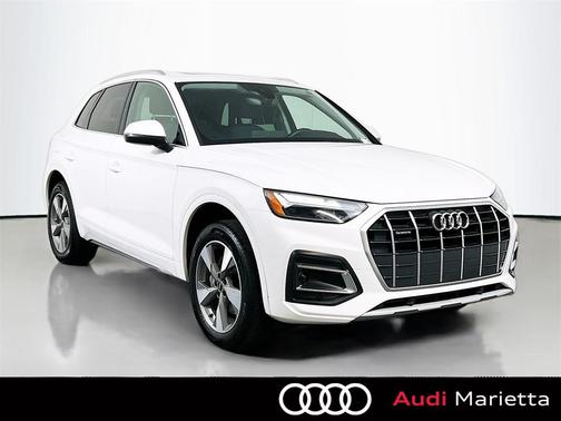 2023 Audi Q5 40 Premium