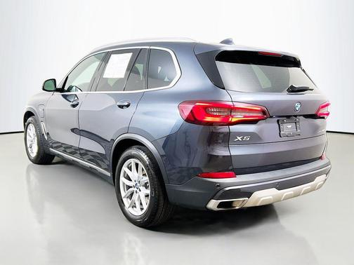 2022 BMW X5 PHEV xDrive45e