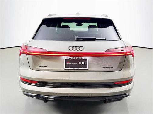 2023 Audi e-tron Premiumwe