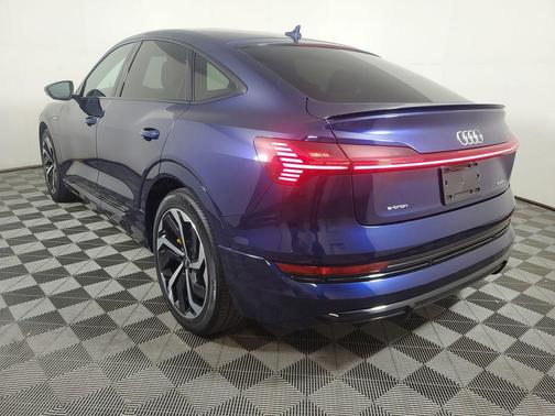 Navarra Blue Metallic 2023 Audi e-tron Sportback S line Premium Plus