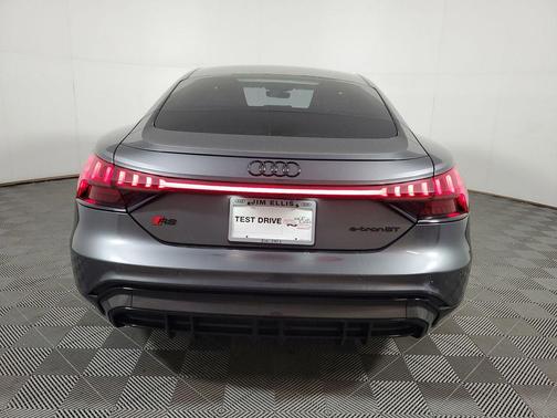 Daytona Gray Pearl Effect 2023 Audi RS e-tron GT quattro