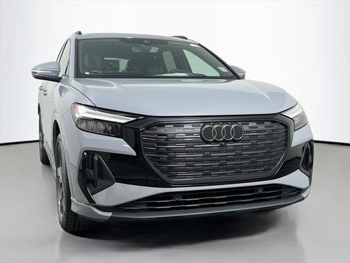 2025 Audi Q4 e-tron Premium 55 quattro