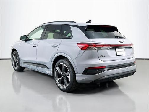 2025 Audi Q4 e-tron Premium 55 quattro