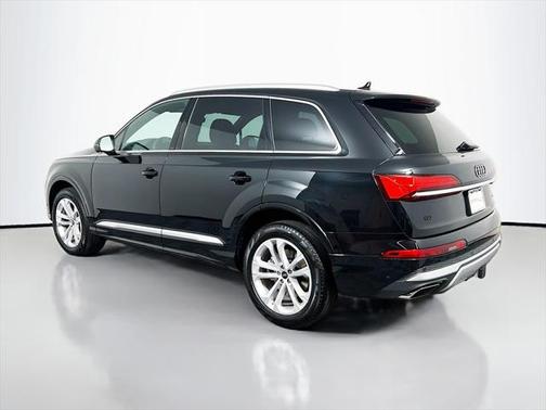 2025 Audi Q7 55 Premium