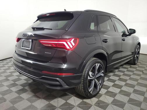 Mythos Black Metallic 2024 Audi Q3 45 S line Premium Plus