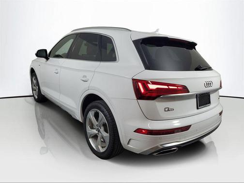 2025 Audi Q5 45 S line Premium Plus