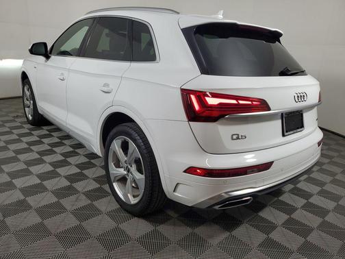 2025 Audi Q5 45 S line Premium Plus
