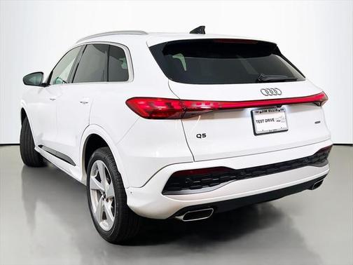 2025 Audi Q5 Premium Plus