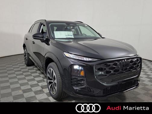 Mythos Black Metallic 2026 Audi Q3 TFSI quattro S tronic