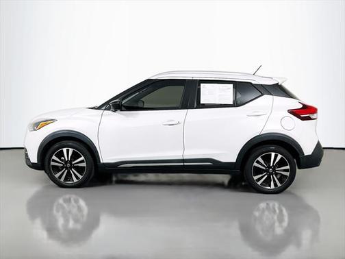 2019 Nissan Kicks SR
