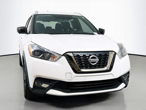 2019 Nissan Kicks SR