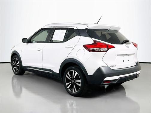 2019 Nissan Kicks SR