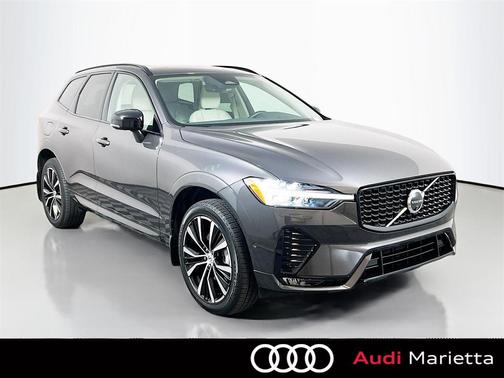 2024 Volvo XC60 B5 Plus Dark Theme