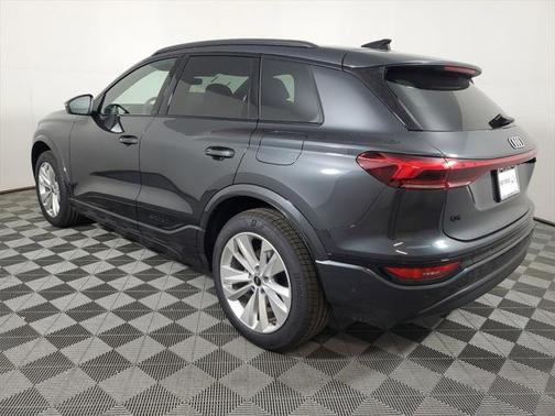 2025 Audi Q6 e-tron Premium