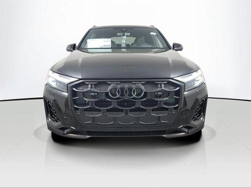 Mythos Black Metallic 2026 Audi Q7 55 Prestige