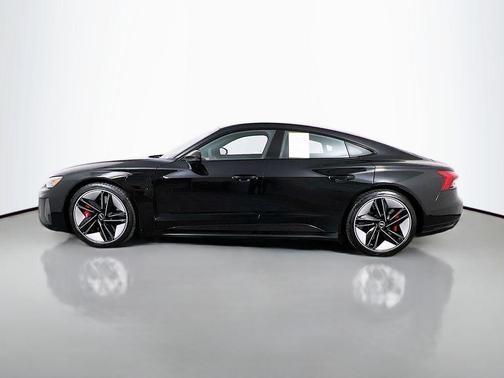 2022 Audi RS e-tron GT quattro