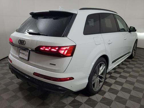 2026 Audi Q7 55 Prestige