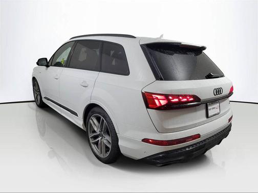2026 Audi Q7 55 Prestige