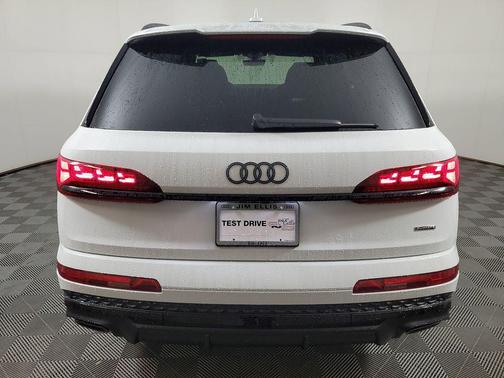 2026 Audi Q7 55 Prestige