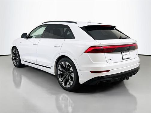 2026 Audi Q8 55 Premium Plus