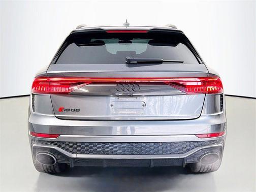 2023 Audi RS Q8 4.0T