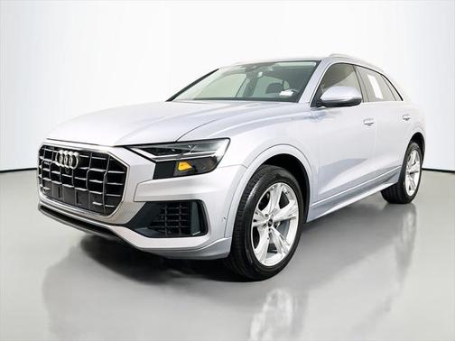 2022 Audi Q8 55 Premium