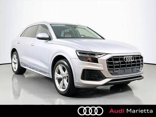 2022 Audi Q8 55 Premium