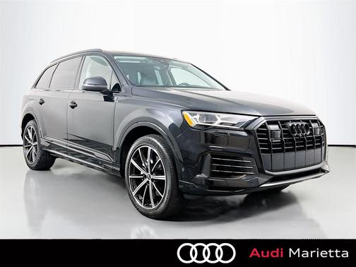 2023 Audi Q7 55 Premium Plus
