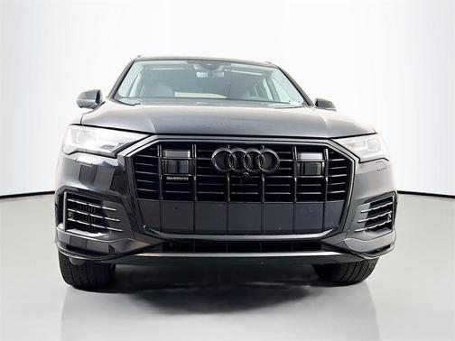 2023 Audi Q7 55 Premium Plus