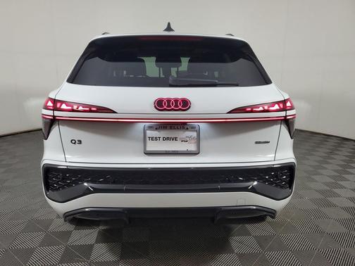 Glacier White Metallic 2026 Audi Q3 TFSI quattro S tronic