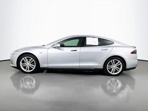 2014 Tesla Model S Base