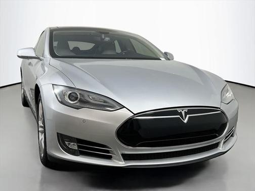 2014 Tesla Model S Base