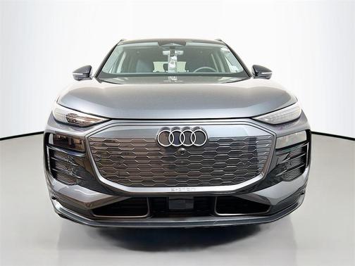 2025 Audi Q6 e-tron Premium Plus quattro