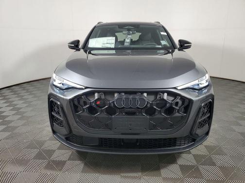Daytona Gray Pearl Effect 2026 Audi SQ5 3.0T Premium Plus