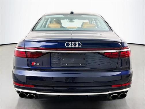2022 Audi S8 4.0T