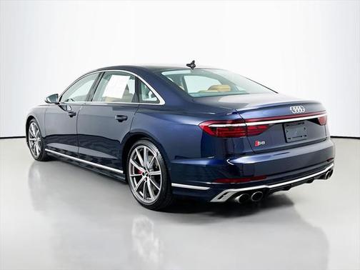 2022 Audi S8 4.0T