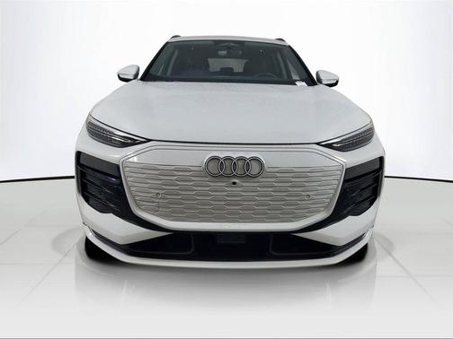 2025 Audi Q6 e-tron Premium Plus