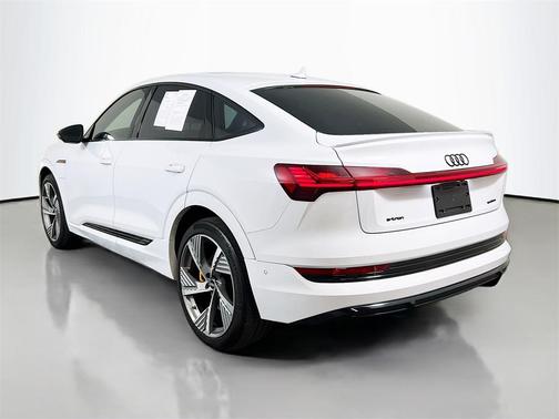 2022 Audi e-tron Sportback S line Prestige
