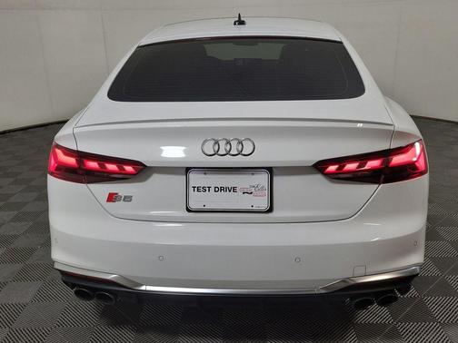 Ibis White 2022 Audi S5 Premium TFSI quattro Tiptronic