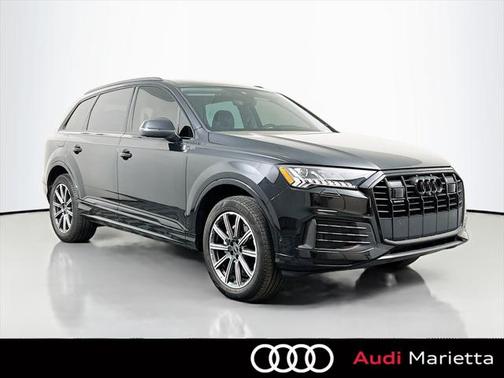 2024 Audi Q7 45 Premium Plus