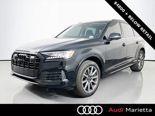 2024 Audi Q7 45 Premium Plus