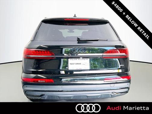 2024 Audi Q7 45 Premium Plus